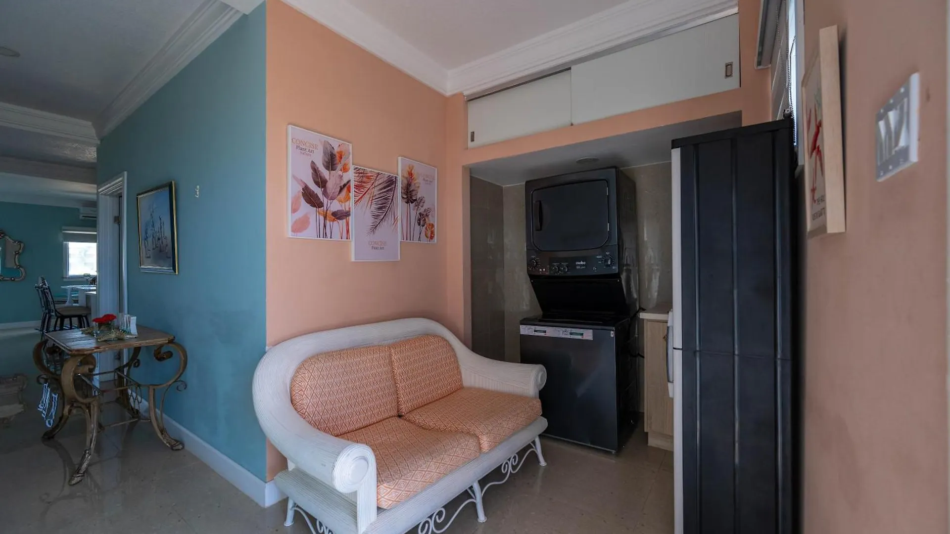 Destiny ~ Marina Villa Saint Annʼs Bay Vakantiehuis